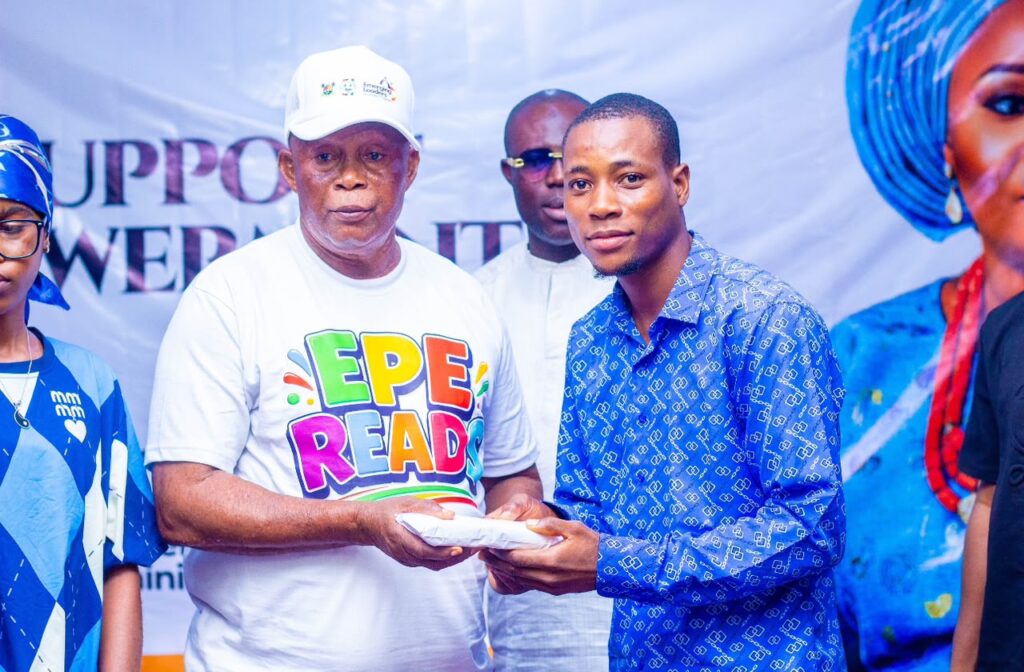 HON. PRINCESS SURAH OLAYEMI ANIMASHAUN, FHTI, PRESENTS ₦100,000 BURSARY TO EPE STUDENTS, SETS NEW MILESTONE IN EDUCATIONAL SUPPORT whatsapp image 2026 07 20 at 12.06.14 pm (3)